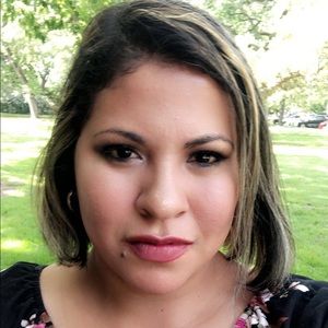 Meet your Posher, Nidia